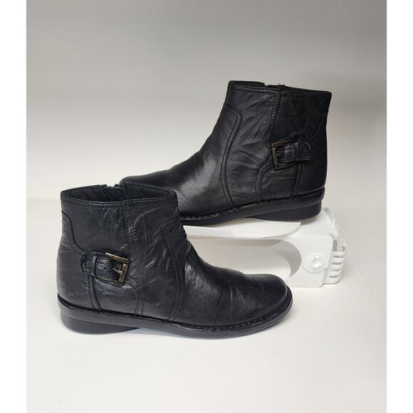 Clarks Womens Leather Black Ankle Boots Side Zipper 7.5M - Picture 1 of 8